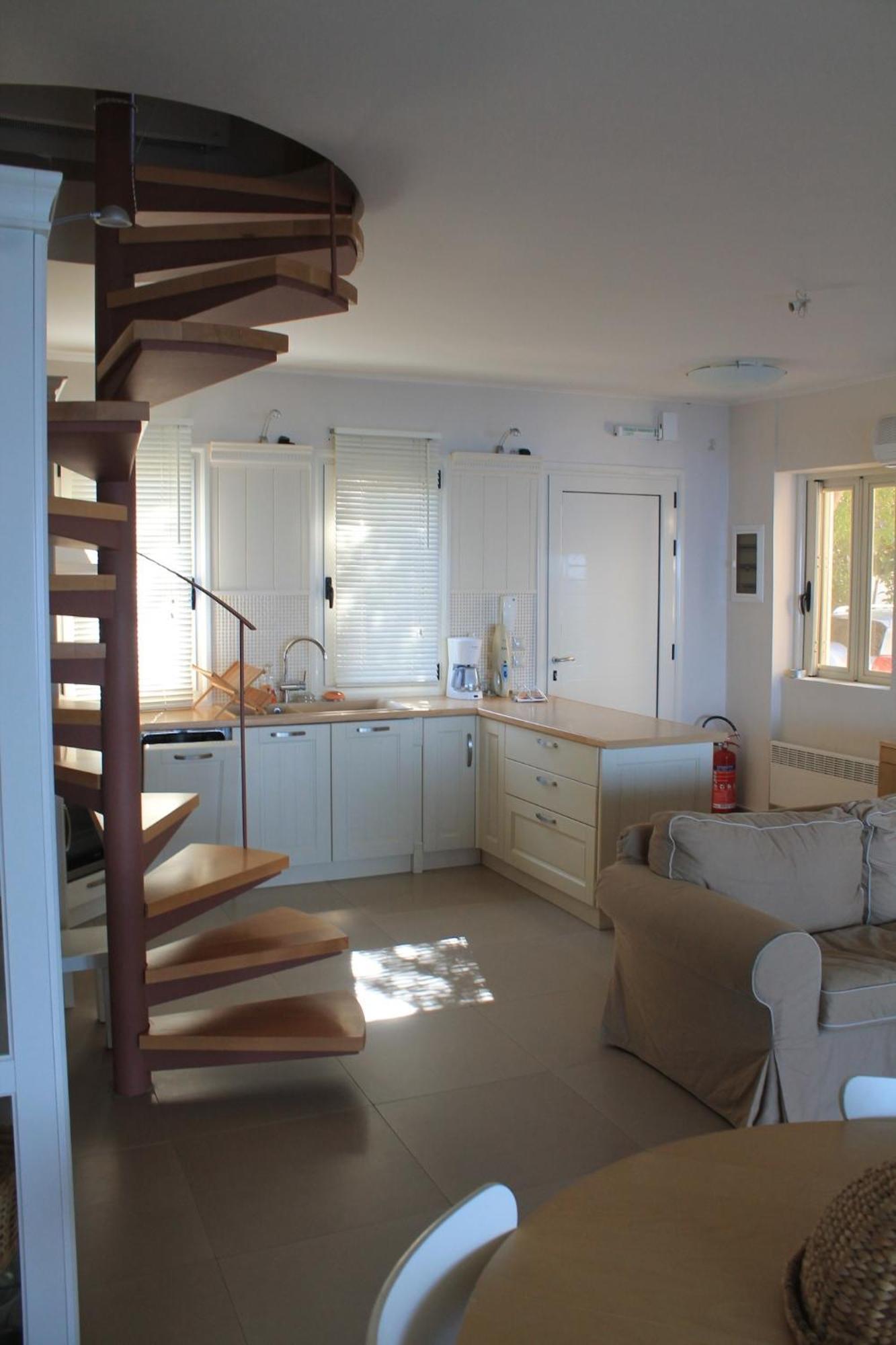 Avia Holiday Homes Rum bild